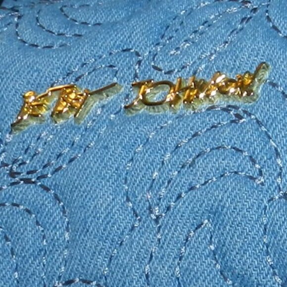 Betsey Johnson Embroidered Denim/Rose Crossbody/Hand Bag 🆕FAST SHIP😮💨⚡🚚 - Picture 3 of 13